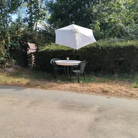Ferienhaus Le Mont Rochard Sainte-Gemmes-le-Robert