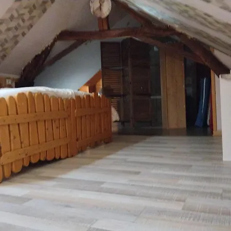Le Mont Rochard Sainte-Gemmes-le-Robert